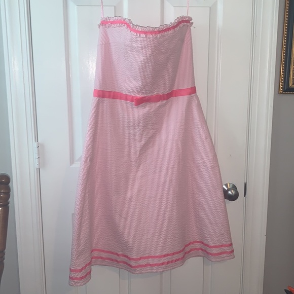 Lily pod strapless dress - Picture 9 of 12